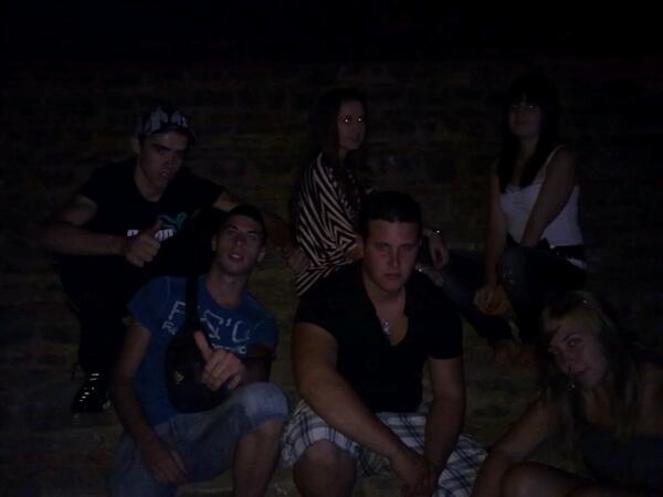 erkuko14's tweet photo. Buenos tiempos con los colegas!!!!! @lokiilau63 http://t.co/CJ4xsD3qsi