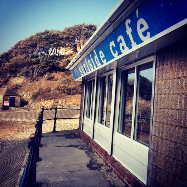 dewijones01's tweet photo. Recommend visiting beautiful Caswell Bay @therealgower and @surfsidecafes who are reopening after major storm damege http://t.co/ArI68eyW9e