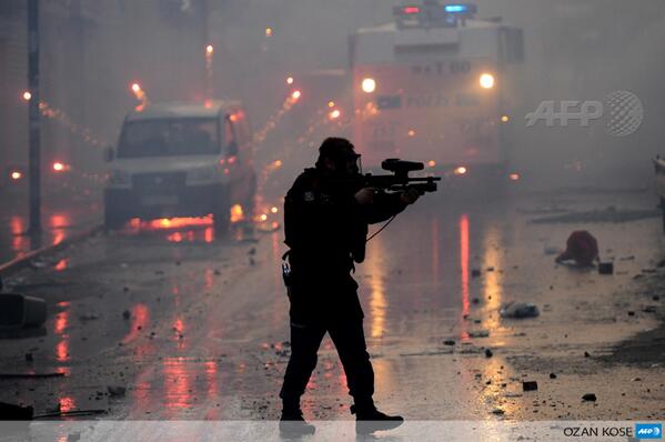 Clashes in Turkey as protesters mourn teen death u.afp.com/fZR via <a href="/YahooNews/">Yahoo News</a> Photo by <a href="/ozannkosee/">Ozan Kose</a>