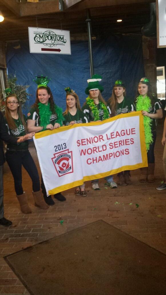 DTSouthBend's tweet photo. Your parade marshals http://t.co/4tURf0OgXY