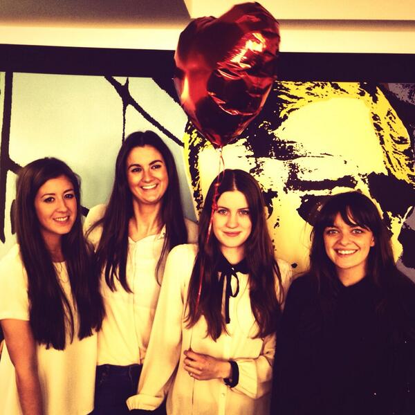 MollyWhitehall's tweet photo. #WithSyria @vikki_wallis @ImogenTurner  @RozClarence clarence http://t.co/zDx4NLK7A6