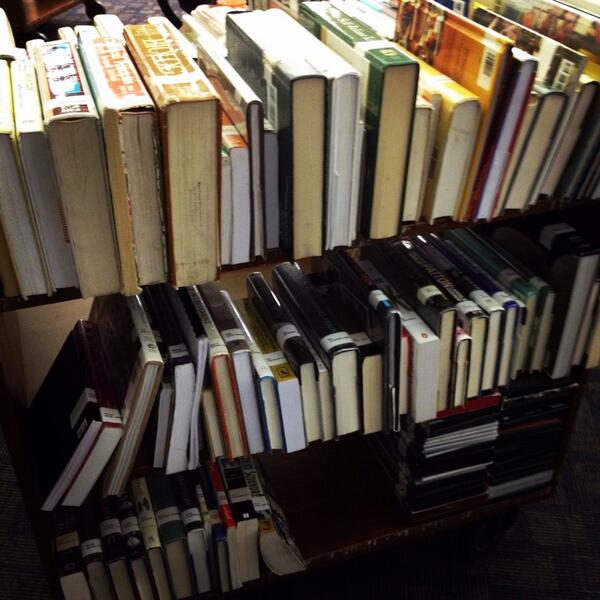 FrostFortyTwo's tweet image. Another day, another cart full of books
#adventuresinshelving #librarywork