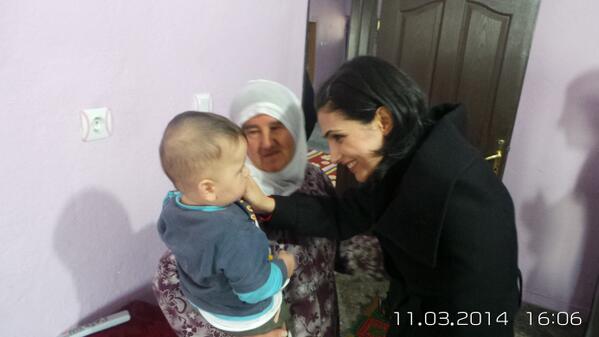 Sayın Kaymakamımız ve eşleri yardıma muhtaç ailelere ev ziyaretinde bulundu ve ihtiyaç tespiti yaptılar.