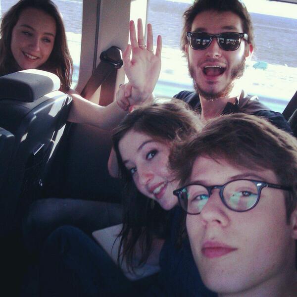 RoussesdeScours's tweet photo. On the roooooad ! #Allemagne #Marbourg #music #coucoucestnous #elleauntruc http://t.co/Tr7pDsu1Ll