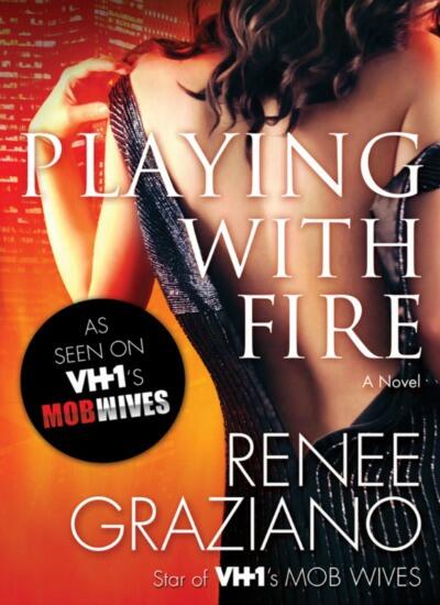 OKMagazine's tweet image. The Real Deal on #MobWives Star @ReneeGraziano's Super Erotic Writing Debut: okmag.co/1eoZrVg