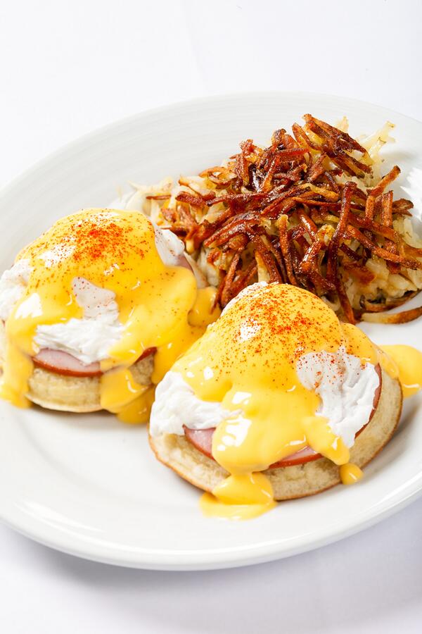 LuxorLV's tweet photo. We are enjoying this tasty offering from Pyramid Cafe. #deLUXious http://t.co/jWuBdP0tNX