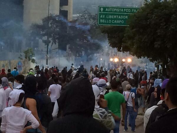 2001OnLine's tweet photo. Esta era la situación a las 6:10 PM en Altamira. Vía @Mmorin_informa http://t.co/b2bDIsnXSw
