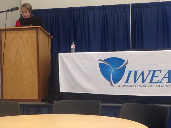 HachRob's tweet image. Denise Bode addressing the crowd at the Iowa Wind Energy conference.