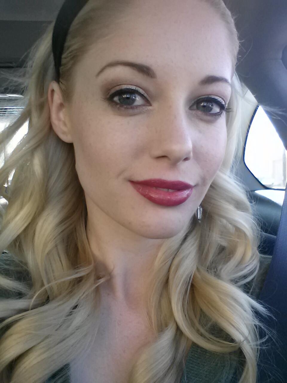 Charlotte Stokely 🐝 on X: Hey! :) @amfetworld pays for your pleasure!  Submit your amateur videos and get paid! t.coCcAzlNTHvh  X