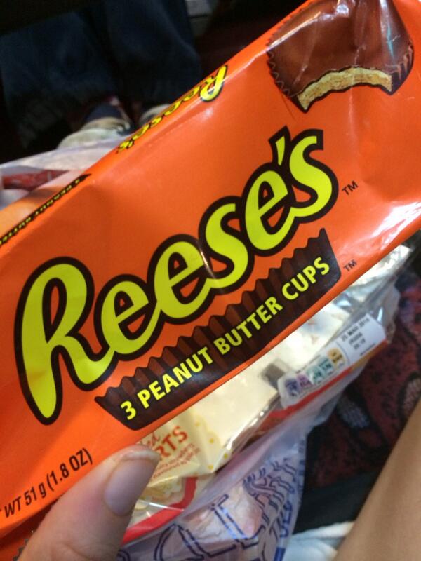 NicolaaRobson's tweet photo. @RateMySnacks can't beat the peanut butter cup!! http://t.co/jmrh0HSint