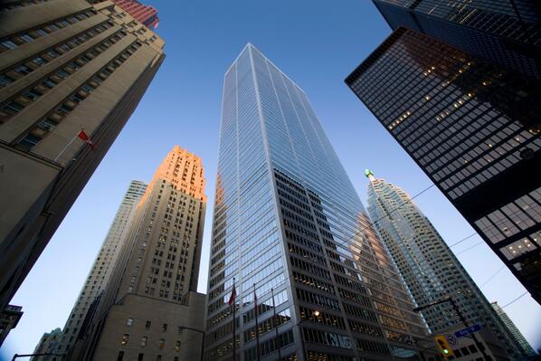 heather_brager's tweet photo. Top 10 #Markets for #Commercial Real Estate 

http://t.co/0Ix36OeGks http://t.co/FLRA4eZ0aj