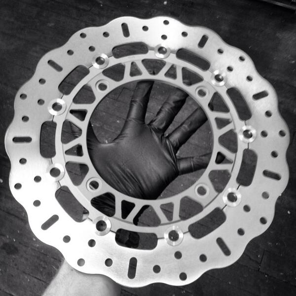 DigitalDirectiv's tweet image. I like to build for show and go......and stop. #XR650L #ebcbrakes #320mm #stoppiesfordays