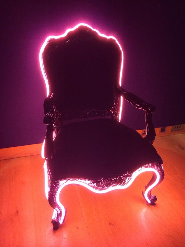 AllardycePiers's tweet photo. #thtauction lee broom electric Louis chair at £12,000 http://t.co/LsbzlThcAz