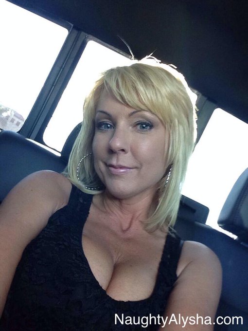 Just played with a Harley guy. First time for everything! Now gonna venture out for a bit. http://t.<a href="/tag/favebuc"class="tags"><span>#favebuc</span></a>