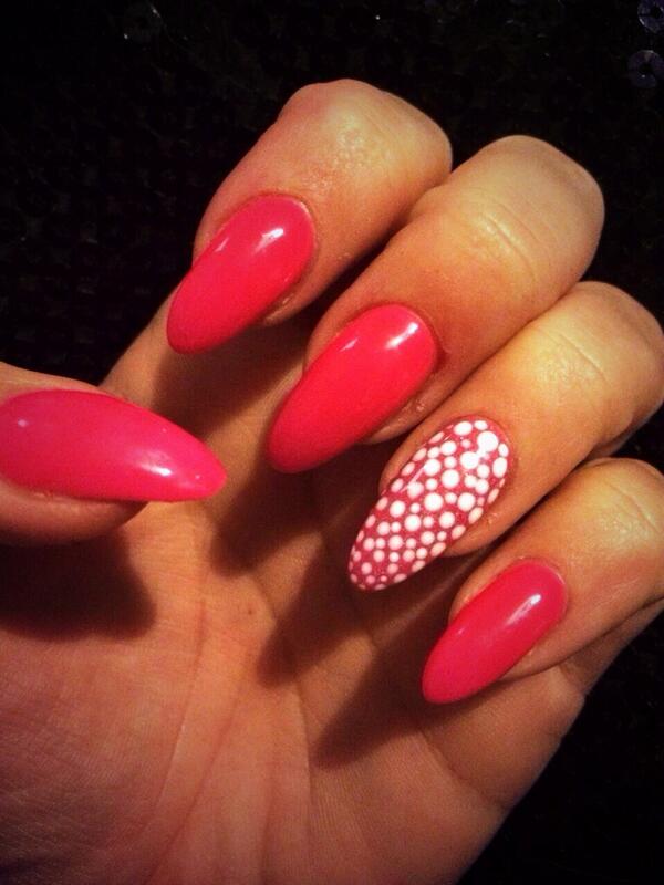 Nails_Beautique's tweet photo. @Louella_Belle @TomBachik @ArtisticNailID please provide feedback and opinion. 😄 x http://t.co/Yhc9gxgF5u