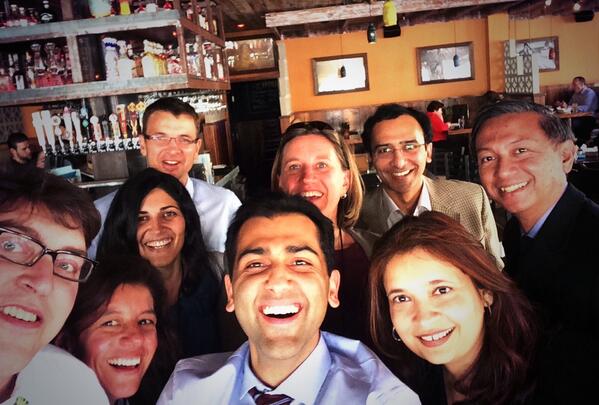 DrAnkurB's tweet image. If only Paul&apos;s arm was longer. Best pic ever. #Oscars #hpm14 #hpm #selfie