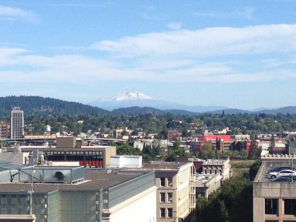 EdelmanPortland's tweet photo. Spring is on its way! We’re glad to have our sunny, gorgeous views of Mt. Hood back: #Edelview http://t.co/zgqxUmpaJ6