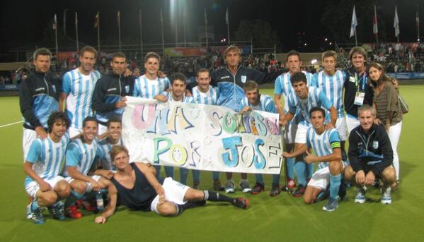 Acompañando a la gente de <a href="/HockeyCubaOfic/">Hockey Cuba Oficial </a> y en especial a la flia Capelle!! #UnaSonrisaPorJose