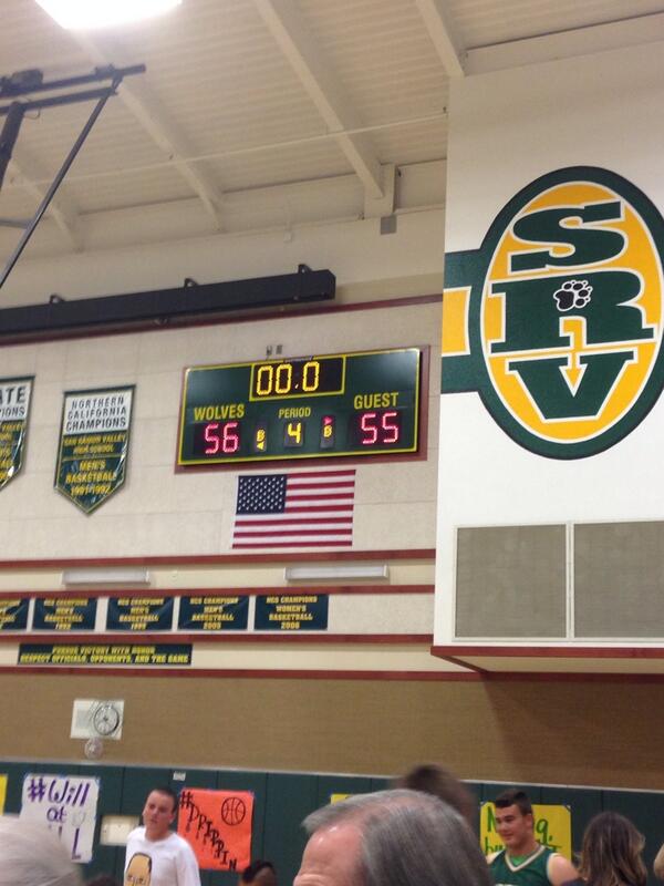 SRVarsityHoops's tweet photo. Final score @SRVarsityHoops 56 Kennedy 55 http://t.co/mMHhqbZEon