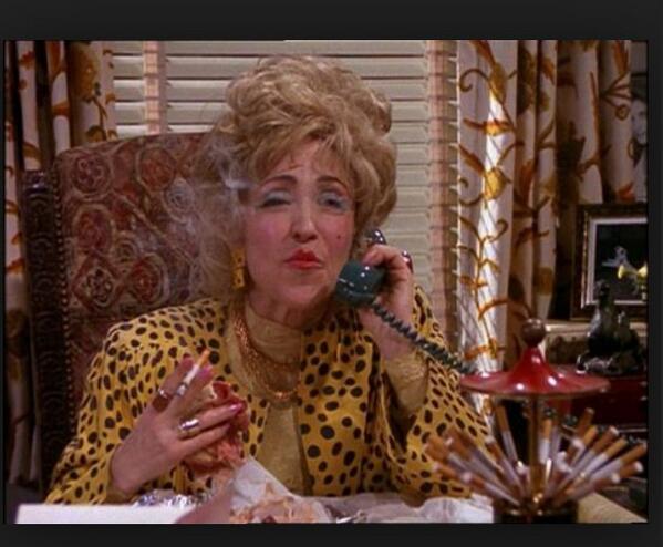 JustineBev's tweet photo. @KarlyNeveu @robinedds hahaha it's joeys agent!!! SO funny!!!! http://t.co/M0CFcdPpTp
