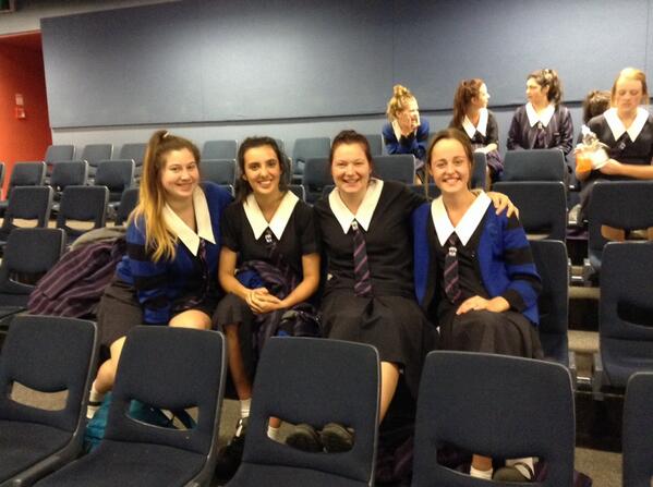 MissDwan's tweet photo. Villa students ready to watch! #lensconnect http://t.co/ZQvQ1QhzQU