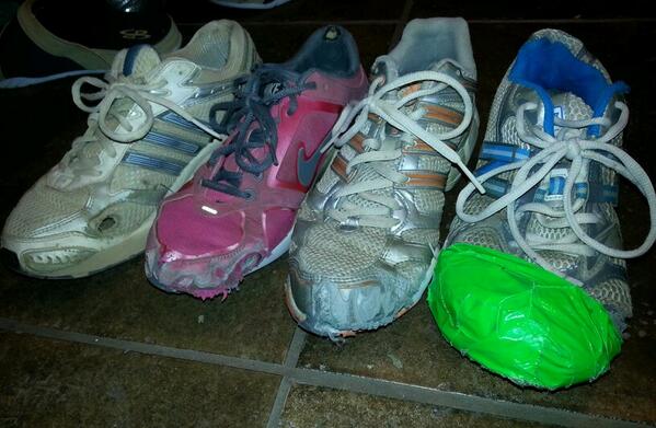 YorkDukeSB's tweet image. Our shoe budget is outrageous. If anyone could use the left shoe of these they r n great condition #pitcherproblems