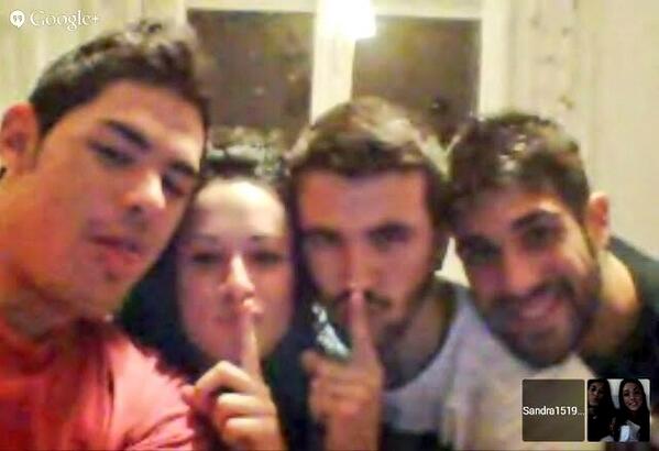deseadasroom's tweet photo. Guaaaapis! @SandraVillajos @eduarch01 @worried_again @CristianVicto7 @pisoDeseados http://t.co/31233LZXC2