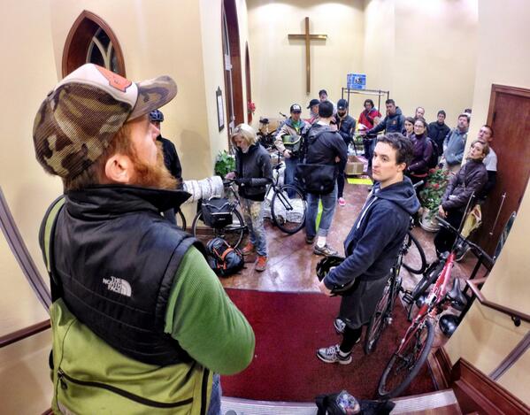 LaurenIsReady's tweet photo. What a crowd tonight @UBFM901. We are about to hit the streets on Memphis and hand out food to our homeless friends. http://t.co/566JZHPSTT