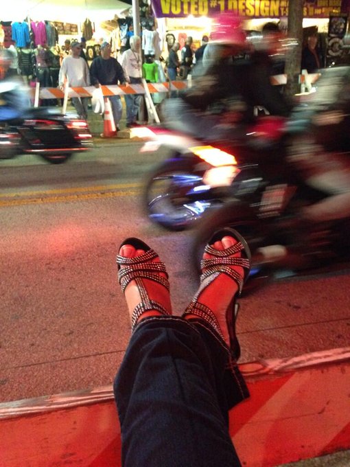 Sittin on Main. http://t.co/hMlaNcn8R6