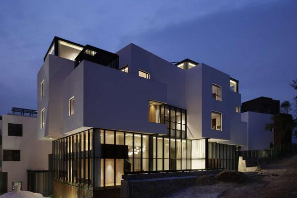 Architizer's tweet photo. Hotel Wind, which sits upon Mt. Yunding, is inspired by the architecture of ancestral shrines: http://t.co/aIvwhI3A3A http://t.co/9JL4GGr9DG