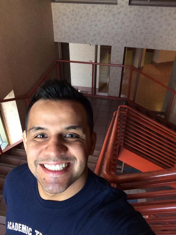 primoh2g's tweet photo. Day 8 #ATtakesStairs http://t.co/8IFSVKQc0y