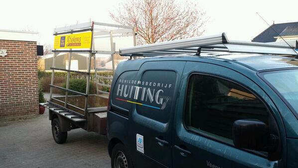 SchilderHuiting's tweet photo. Soms kun je beter collega's hebben dan concurrenten! http://t.co/fHQp3OQRZ5