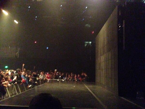 GirlsofRoom229's tweet image. Ready for Jay-Z and Kanye? #sxsw #watchthethrone #springbreak -C