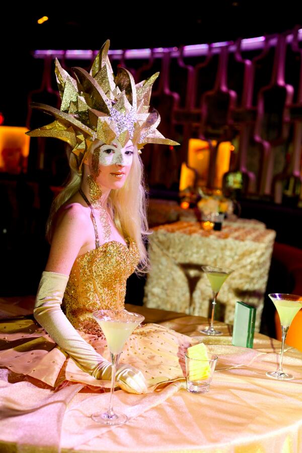 ElevatePerforms's tweet image. Elevate's roaming buffet table at a birthday party in charlotte!