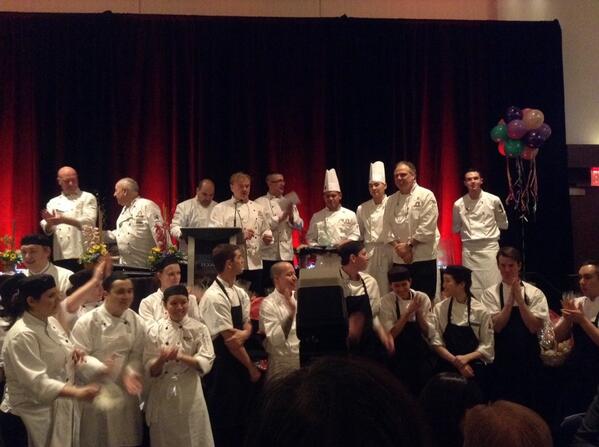 chefdgreen's tweet photo. @BeachGroveGolf team takes best table presentation @BCProduceBC #bcpmahealthychef14 http://t.co/9xAFOFEdUY