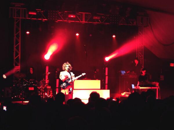 ricardocr's tweet photo. @st_vincent #SXSW http://t.co/9eYUPwPQek