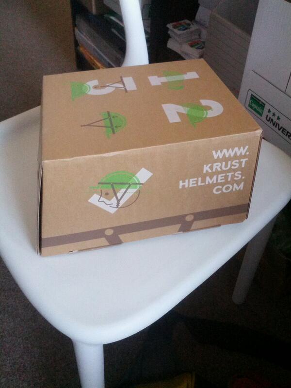 ludek007's tweet image. Helmička dorazila... #krust