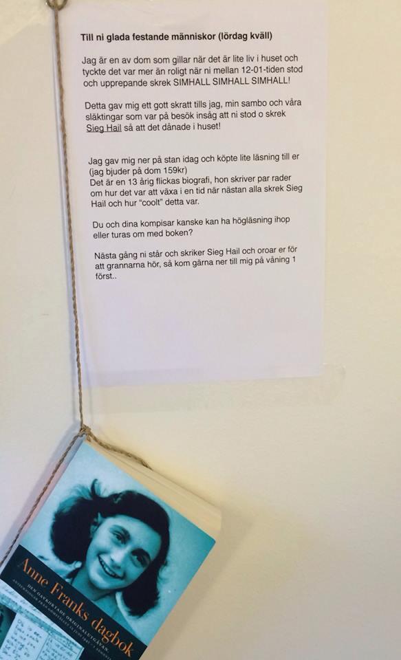 Bergmark's tweet photo. "Arga lappen" som civilkurage <3 http://t.co/LwRtDhLBnT