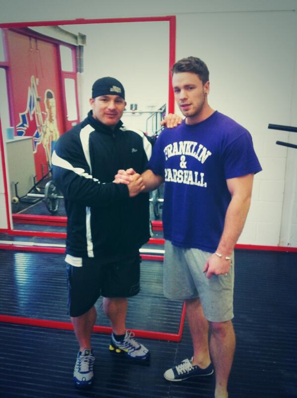ClassASean's tweet image. Few years ago with @Flex_Lewis in my gym learnt a lot from him, now time to get it back! First stop @MuscleFoodUK