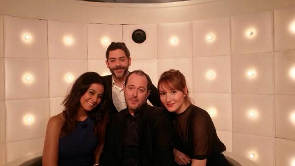 RymeWehbi's tweet photo. #grandjournal #boitea question avec @jefcayrey @ManuPayetOff pour #ccomplique http://t.co/YCA6TXP0qG