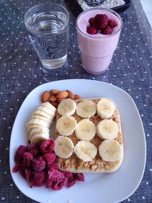 InkInPics's tweet image. Breakfast.