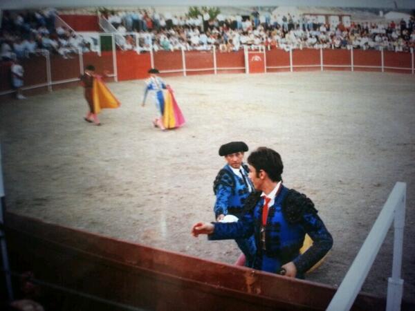 turroneroscruz's tweet photo. Plaza de toros #cañadadelacruz #antigua http://t.co/VQWk4s1YGY