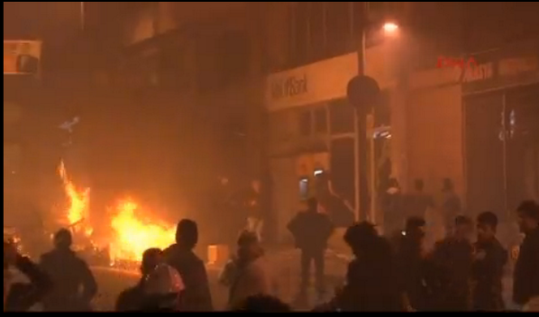 ajanspendik's tweet photo. SEÇİME KADAR NELER YAPABİLİRLER! http://t.co/QZKTmpHIPl http://t.co/ZiVLRiV42G