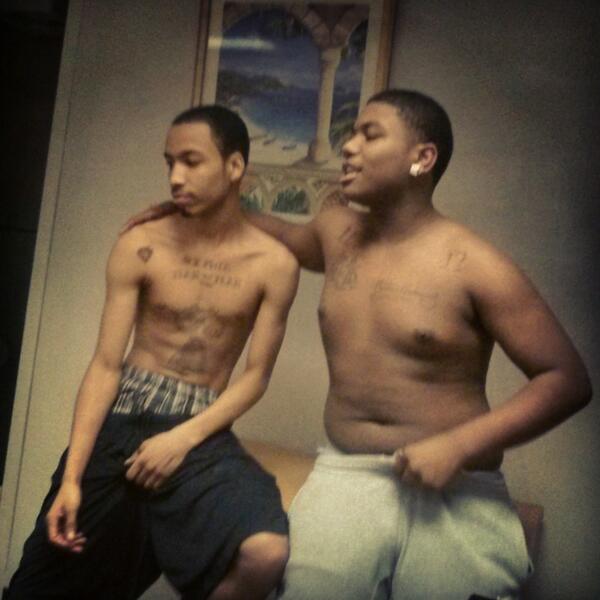 Boogfrmda6's tweet image. My Fuckin Right Hand Man's! Free My Fuckin Left Hand Man's #FreeDrake