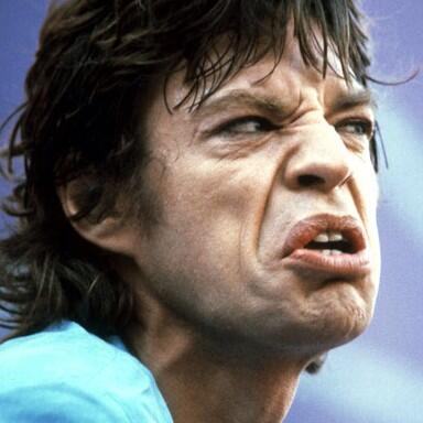 Ate too much sriracha on my fajita last night. Now my asshole looks/feels like it sings for the Rolling Stones.