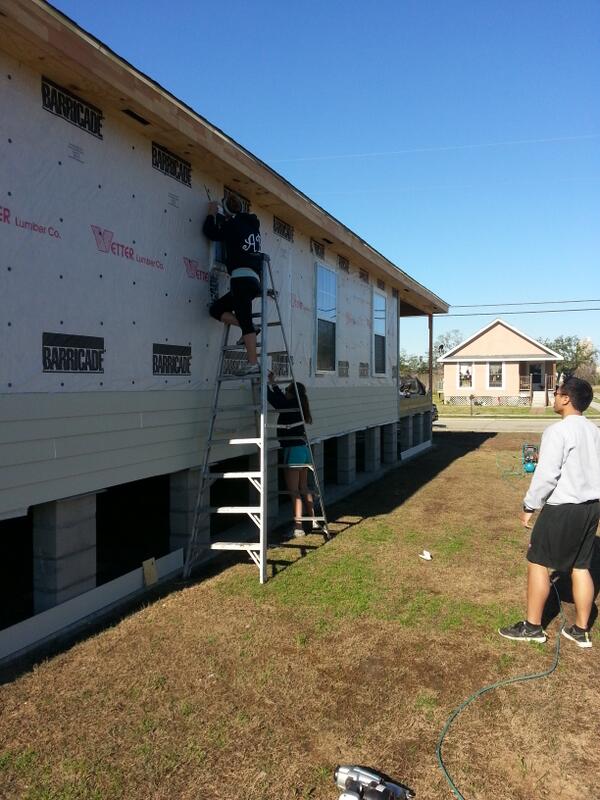 Train_2_Rebuild's tweet image. Morning day 4.
#NHU #lowernine.org