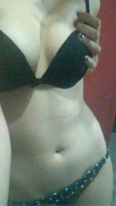 Hoy estoy que me subo por las paredes uff :P http://t.co/TobdrId5tP<a href="/tag/tonguefetish"class="tags"><span>#tonguefetish</span></a><a href="/tag/teethfetish"class="tags"><span>#teethfetish</span></a>