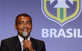 LLEVANDOFUTBOL's tweet photo. Romario trató a Blatter de "ladrón e hijo de puta" http://t.co/mxYxNkPryD
