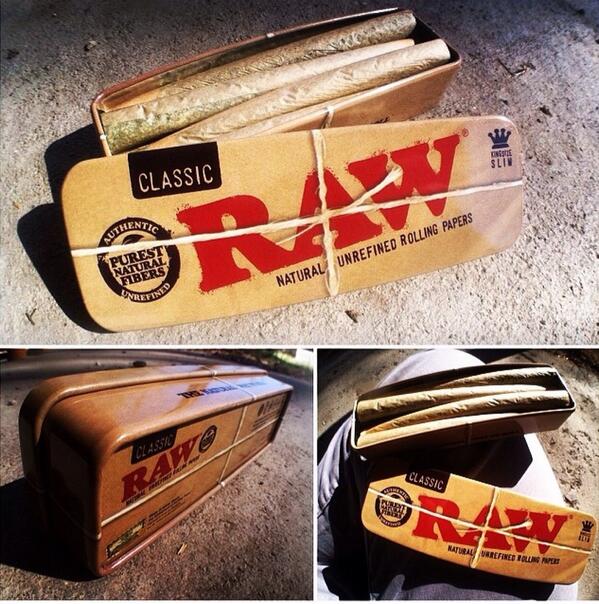 RAWLIFE247's tweet photo. Brand New RAW Roll Caddy! Keep your rolled RAWs safe inside this metal case! Available now in King Size or 11/4"! http://t.co/U1UU5OikEQ