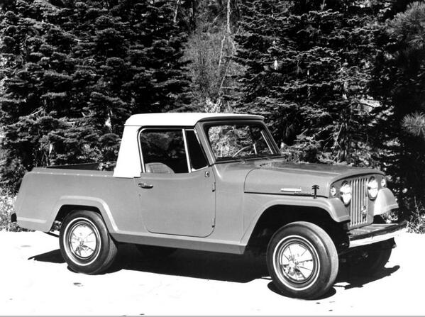 StellantisFleet's tweet photo. #ThrowbackThursday to 1967 when the Jeepster Commando Pickup conquered many light-duty jobs. http://t.co/2BdL1fXSTa